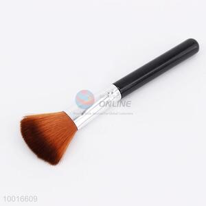 Top Sale High Quality New Arrival Moderatelength Handle Makeup Brush