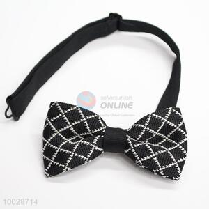 Good quality plaid pattern bow tie for men