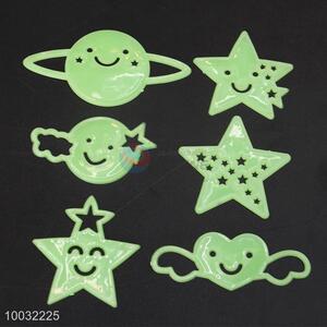 Smile Star and Heart Luminous Sticker In The Dark for Home Decoration