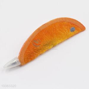 China Factory 14*2.5cm Orange Shaped Ball-point Pen with Magnetic Sticker