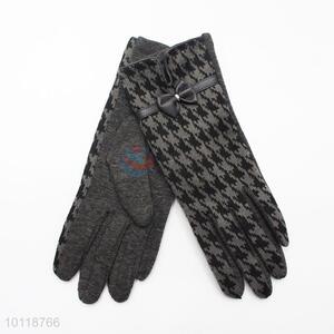 Dark Gray Winter Wool Gloves with Bowknot