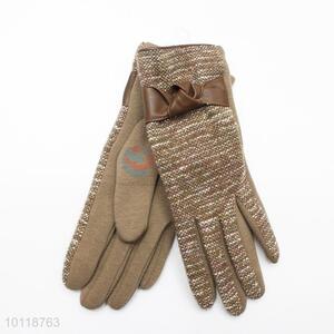 Khaki Winter Wool Gloves with Simple Decoration