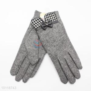 Gray Winter Wool Gloves with Black & White Tartan Plaid