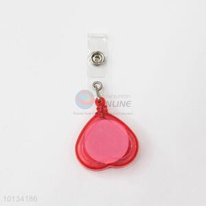 Cheap designer Heart-shaped Retractable Badge Reel