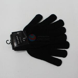 Durable black knitted polyester gloves