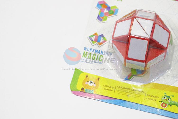 Promotional Low Price Red and White Color Educational Speed Round Shaped Toys Twist Cube Puzzle Toys