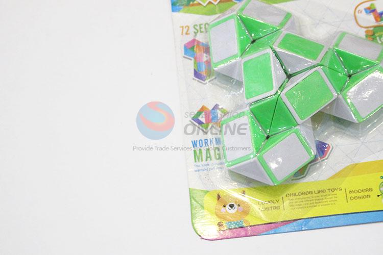 Custom Good Quality Green and White Color Educational Speed Lotus Shaped Toys Twist Cube Puzzle Toys
