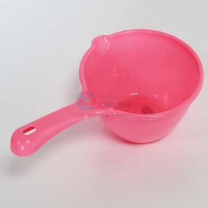 Factory Direct Plastic Ladle Water Bailer with Handle