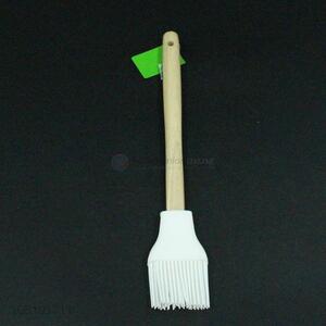 China OEM cheap silicone bbq brush with wooden handle