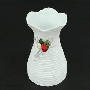 Good quality white plastic valentine vase basket