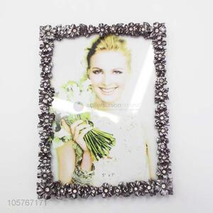 Superior Quality Vintage Delicate Alloy Photo Frame