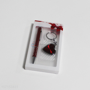 Popular design women business gift set metal heart key chain and pen set
