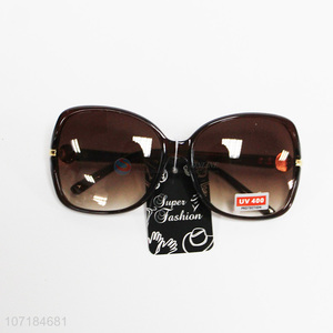 Hot selling popular style uv 400 protection plastic sunglasses adults sunglasses