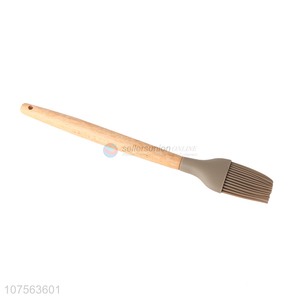 Hot sale food grade silicone bbq brush with wooden handle
