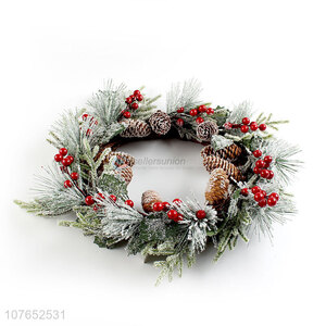 Good quality home wall decoration green leaf red fruit Christmas wreath