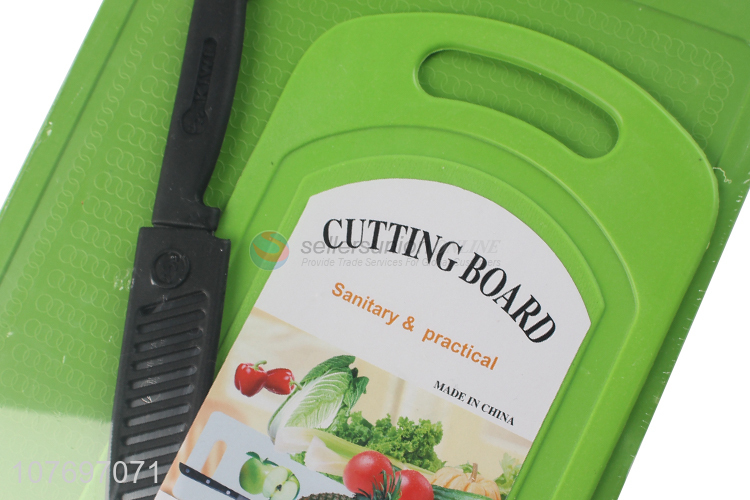 Kitchen household meat cutting board plastic cutting board with knife