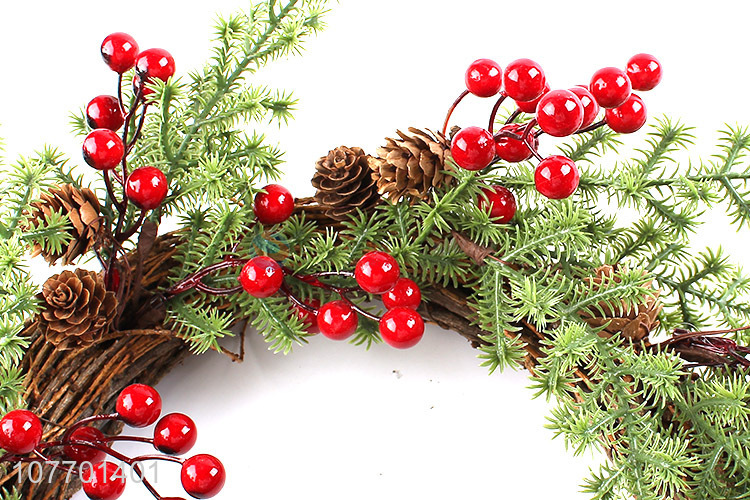 Good sale artificial red berry Christmas wreath for holiday decoration