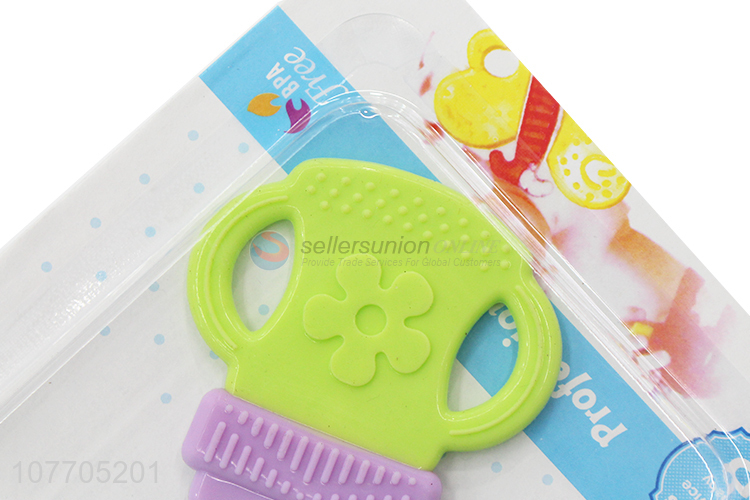 China factory bpa free feeding-bottle shape baby teether baby chew toy
