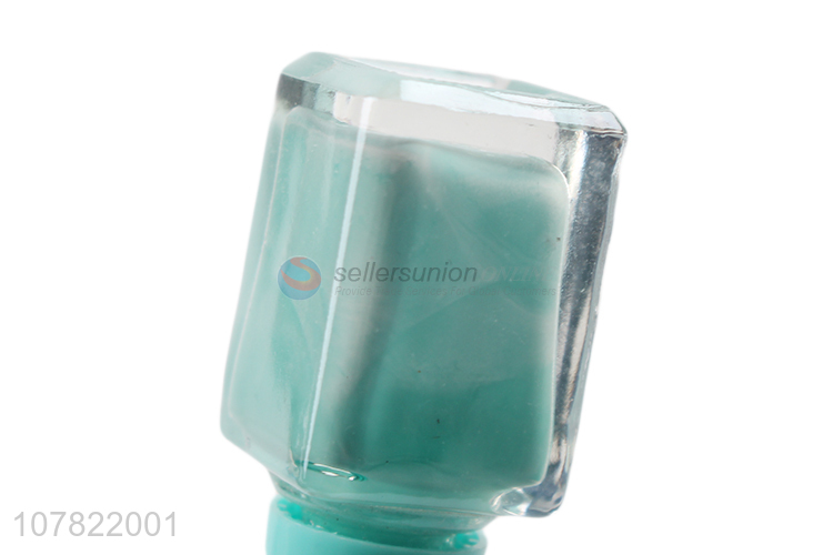 China supplier blue color odourless nail polish