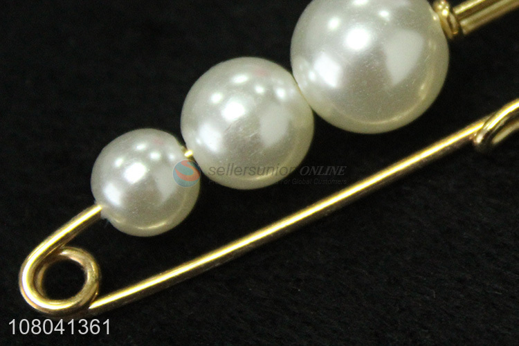 Top selling white pearls women brooch jewelry for decoration
