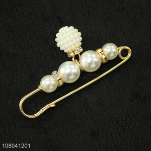 China factory fashionable brooch pearls brooch for ladies