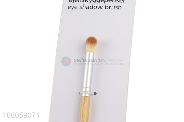Factory direct sale eye shadow brush with bamboo handle