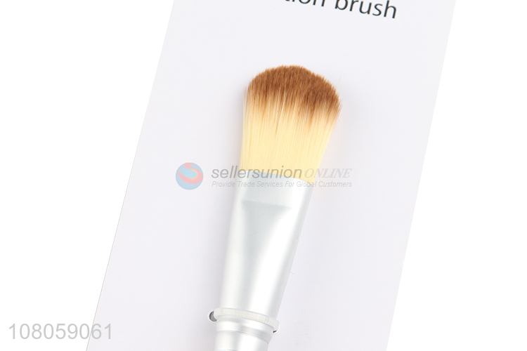 Wholesale bamboo handle makeup brush ladies foundation Brush