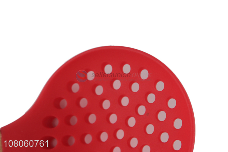 Wholesale red silicone strainer household food-grade kitchenware