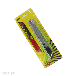 Wholesale office school 18mm retractable utility knife with blades