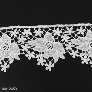 Fashion design delicate garment decoration lace trim for sale