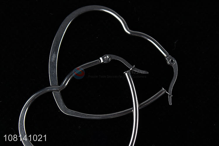 New design heart shape silver stainless steel hoop earrings
