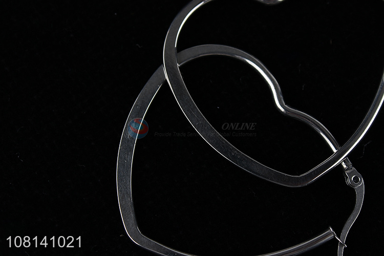 New design heart shape silver stainless steel hoop earrings