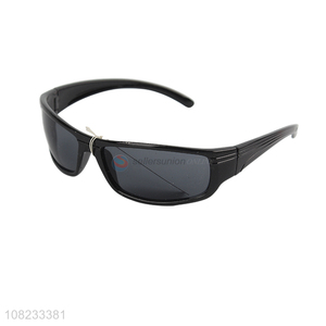 Yiwu wholesale fashion PC sunglasses outdoor dust glasses