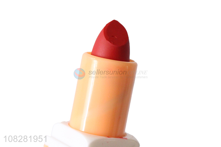 Hot sale velvety high pigmented moisturising matte lipstick
