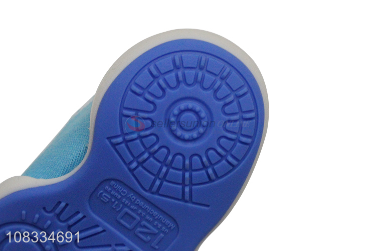 Good price soft silicone soles baby shoes socks for walking