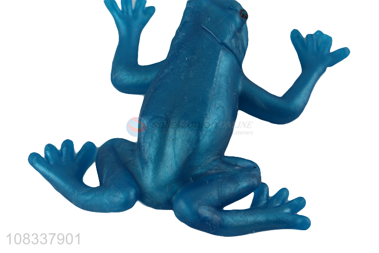 Best selling soft TPR animal model stress relief simulation frog