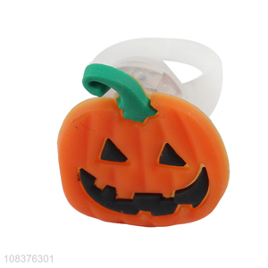 Factory price pumpkin shaped ring glowing toy ring