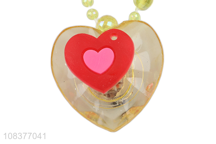 New products heart shaped led glowing necklace for sale