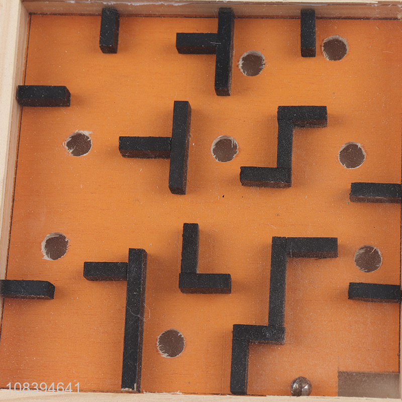 Hot selling wooden labyrinth grid kids brain game