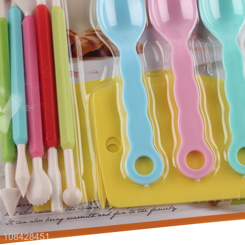 Hot sale bakeware set kitchen baking tool set with piping flower scissors