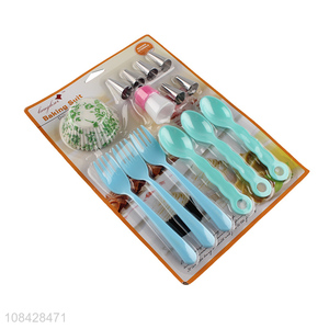 Wholesale bakeware set kitchen baking tool set with plastic spoons forks