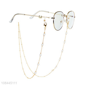 Yiwu market fashion glasses chain sunglasses accessories
