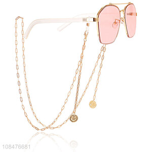 Yiwu wholesale niche delicate meal alloy glasses chain