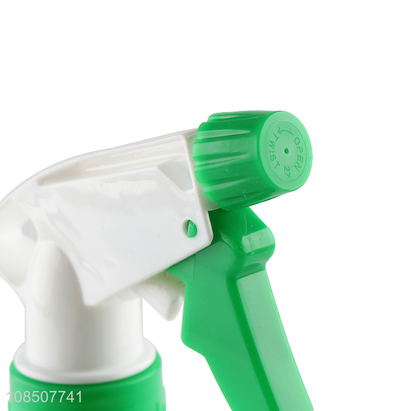 Yiwu market plastic handheld watering garden spray bottle