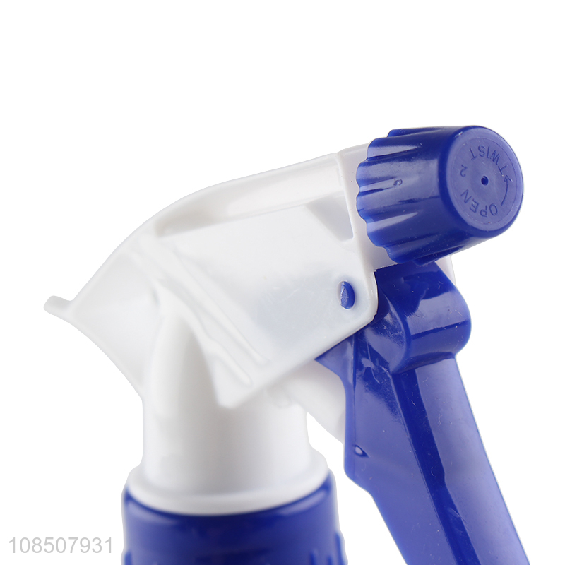 Good sale plastic handheld garden tool watering spray bottle