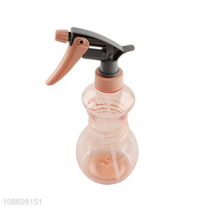 Low price plastic water spray bottle hand pressure sprayer