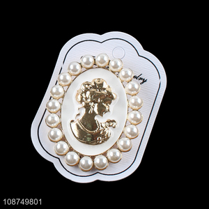 Hot selling queen head brooch pin vintage elegant pearl brooch pin