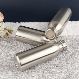 Online wholesale insulated vacuum water bottle