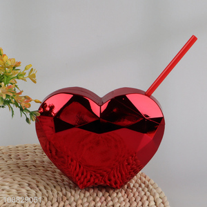 Online wholesale heart shape electroplated plastic cup with lid & straw