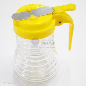 Hot Sale 11*7CM Glass Condiment Bottle with Yellow Lid&Handle